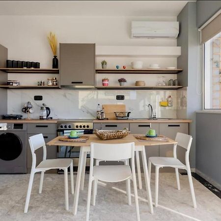 Loft With Private Parking Apartamento Atenas Exterior foto